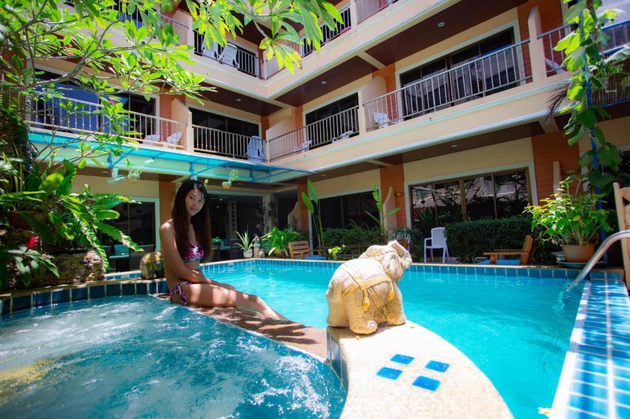 Seven Seas Hotel Patong Exterior foto