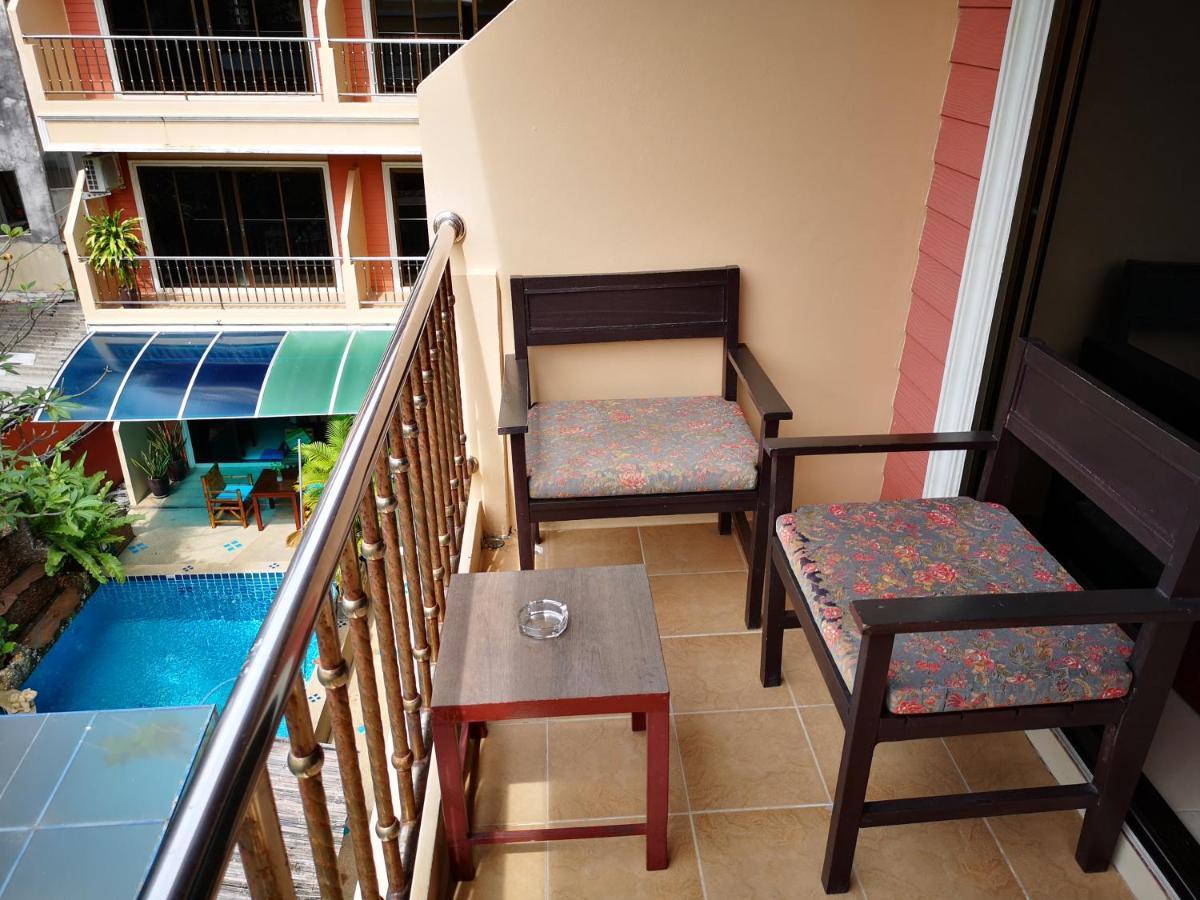 Seven Seas Hotel Patong Exterior foto