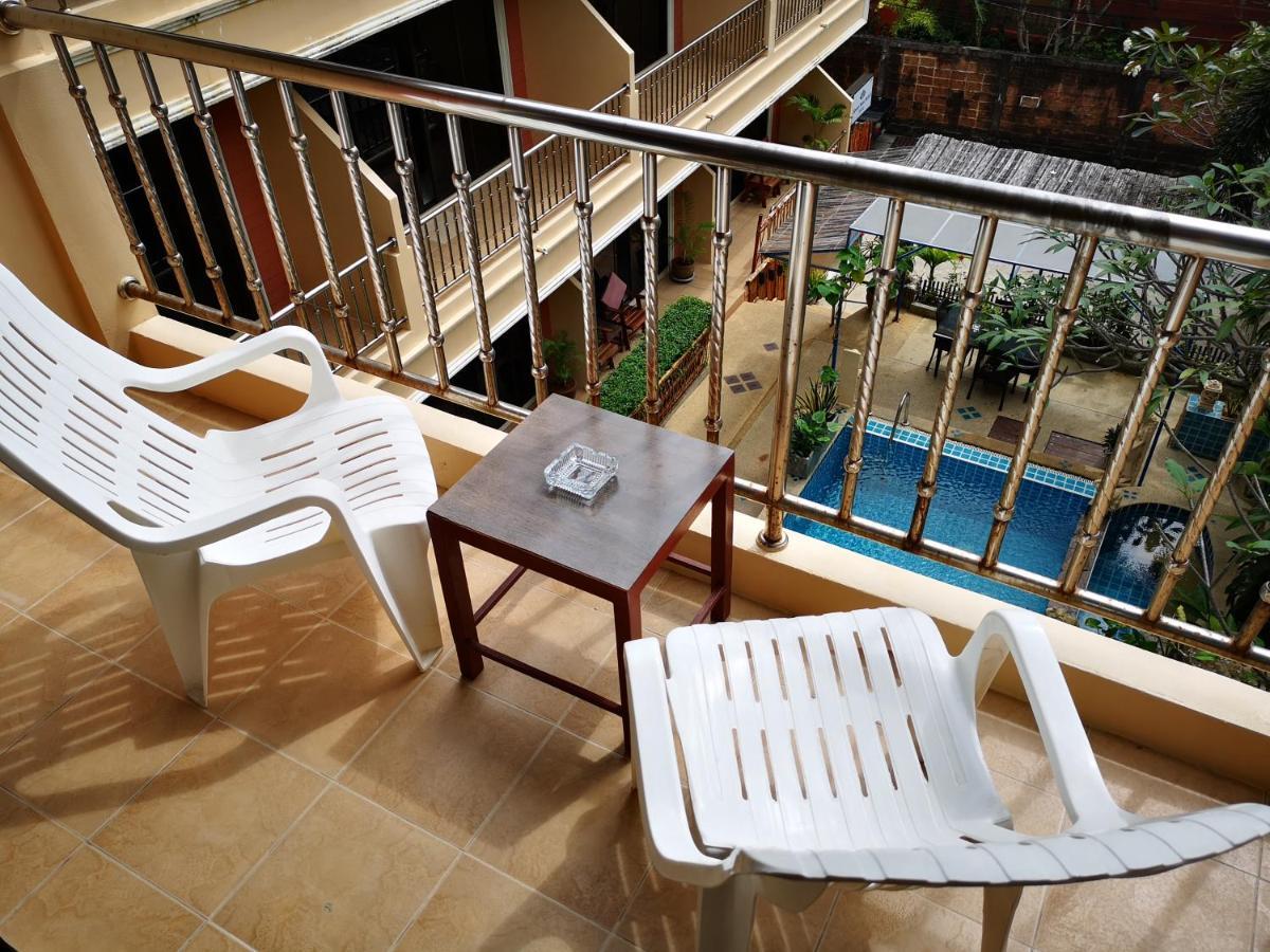 Seven Seas Hotel Patong Exterior foto