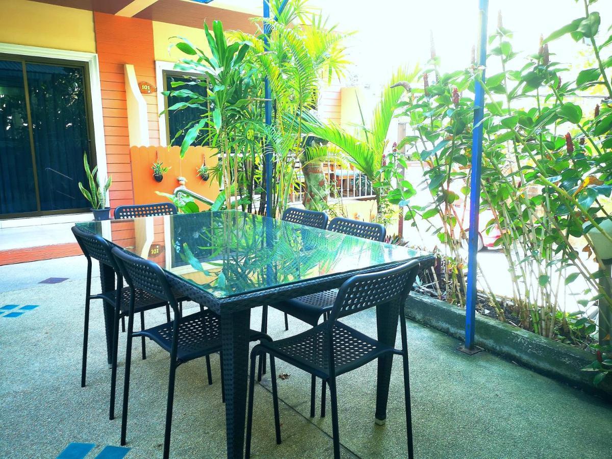 Seven Seas Hotel Patong Exterior foto