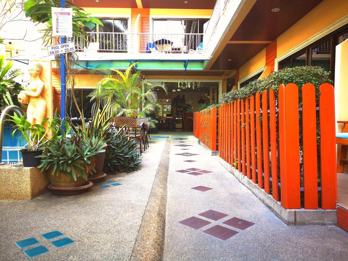 Seven Seas Hotel Patong Exterior foto
