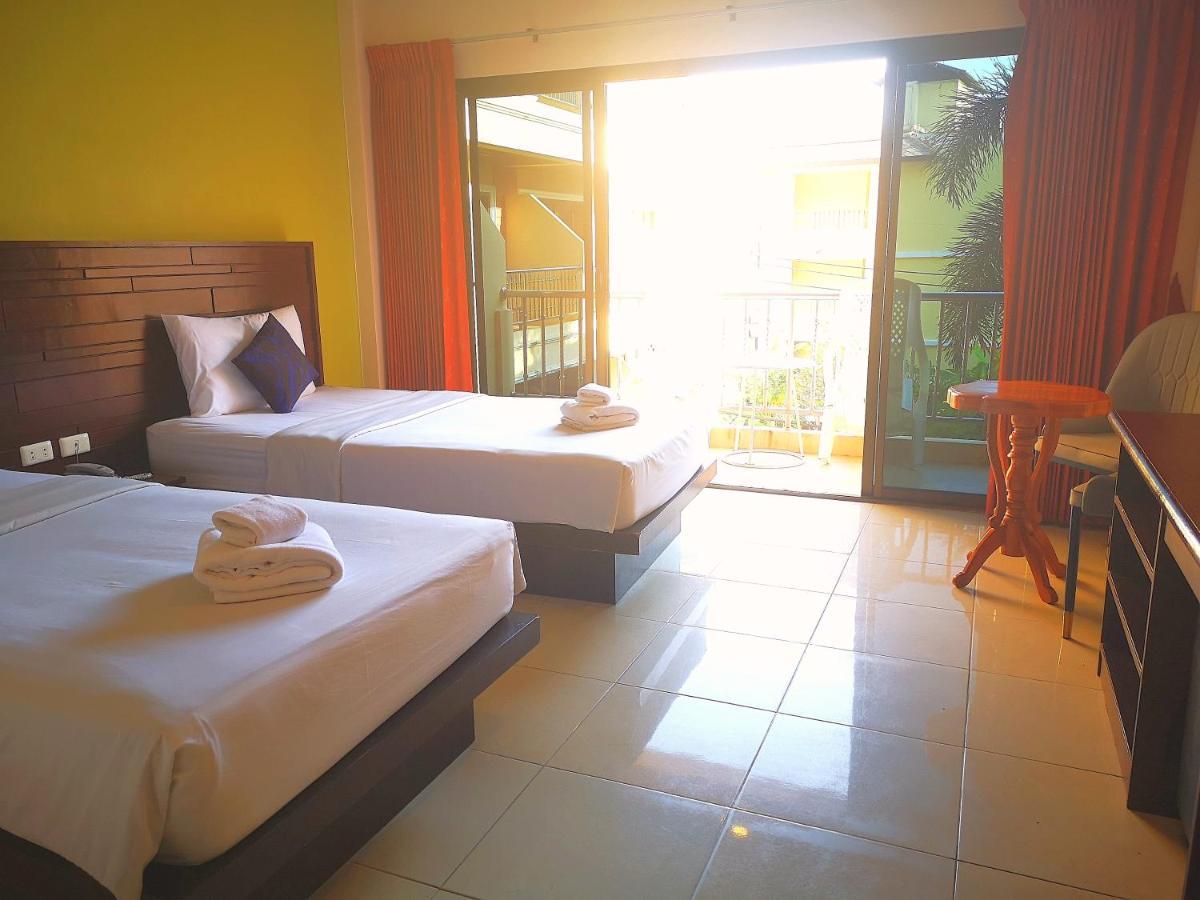 Seven Seas Hotel Patong Exterior foto
