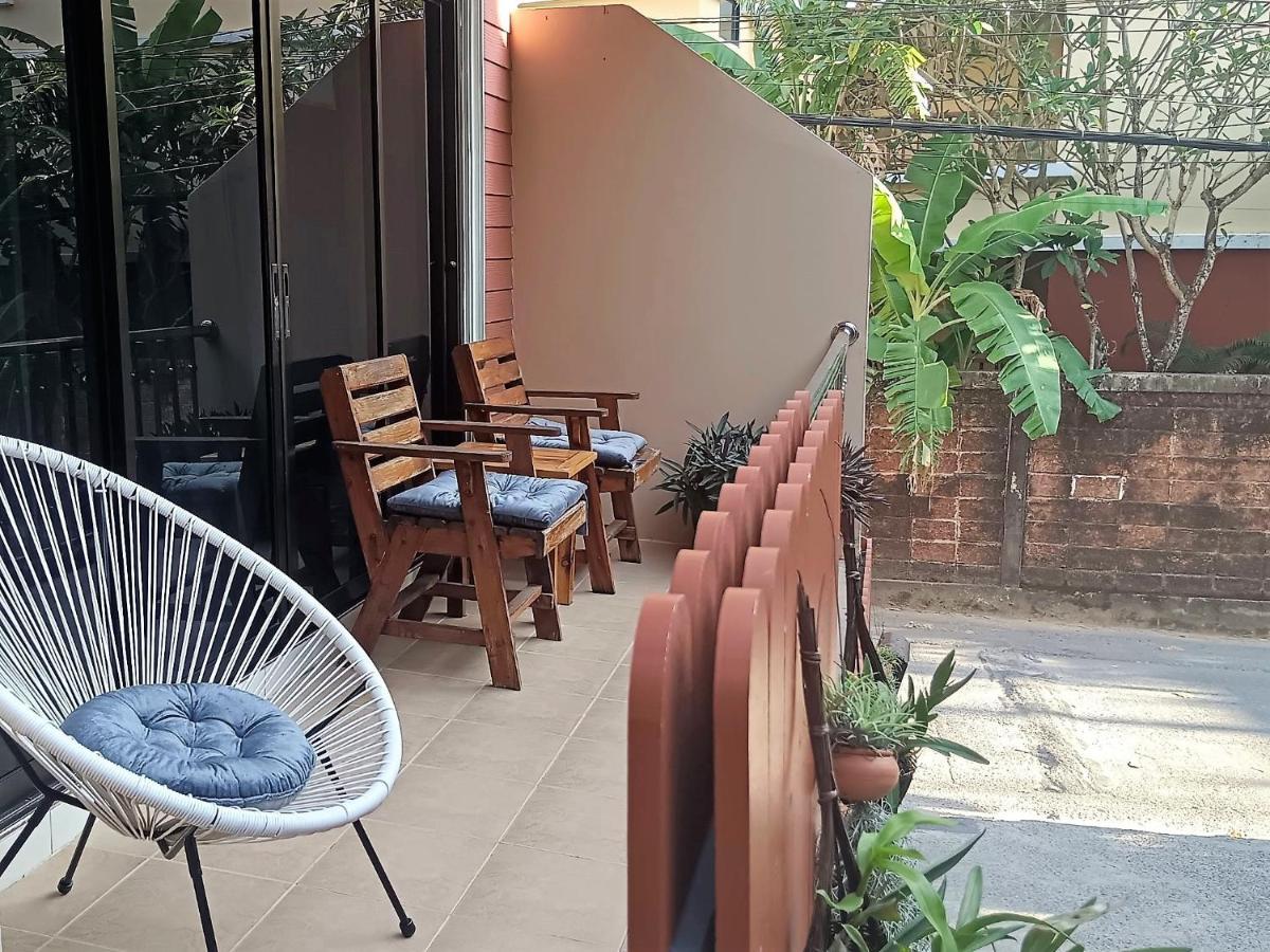 Seven Seas Hotel Patong Exterior foto